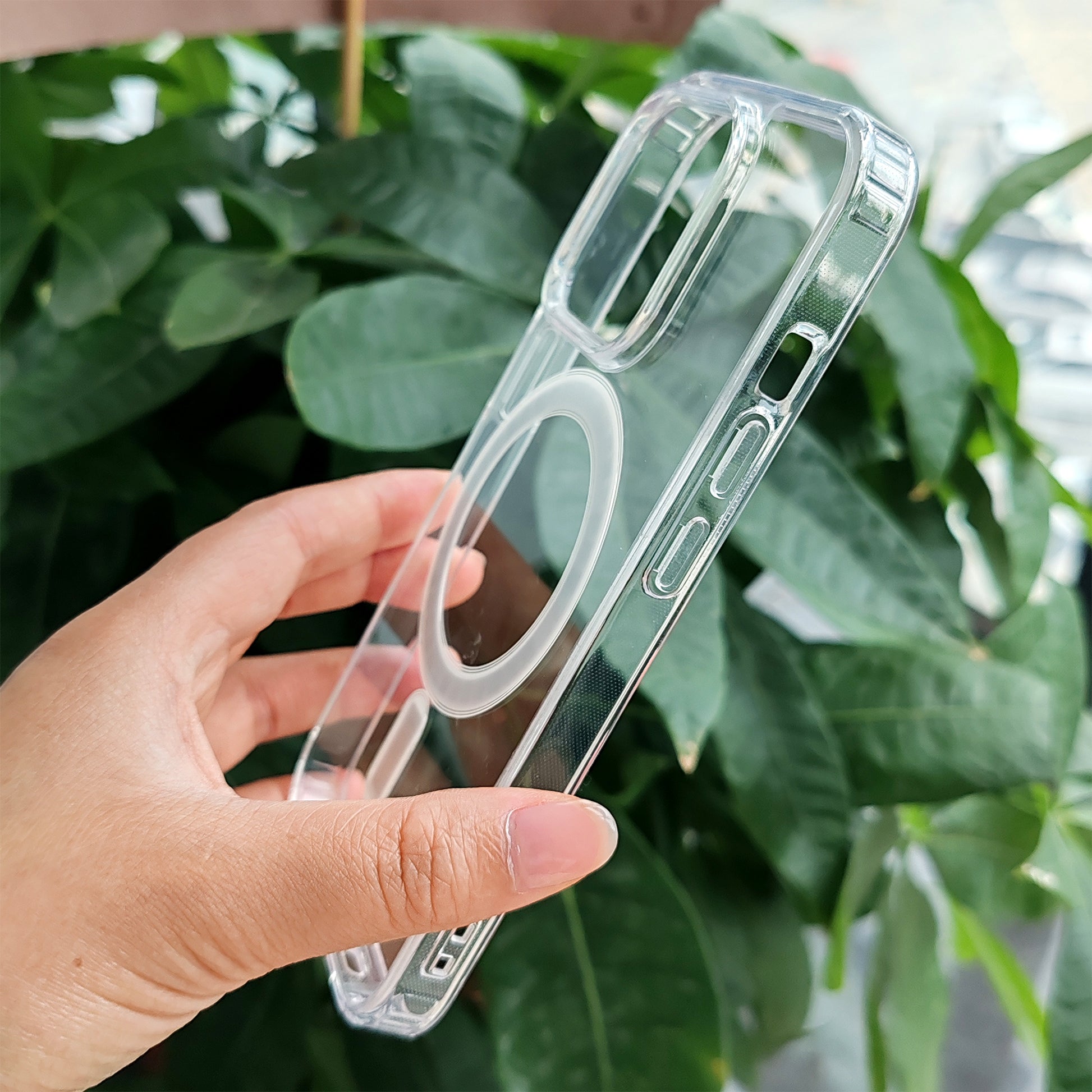 Clear case magsafe